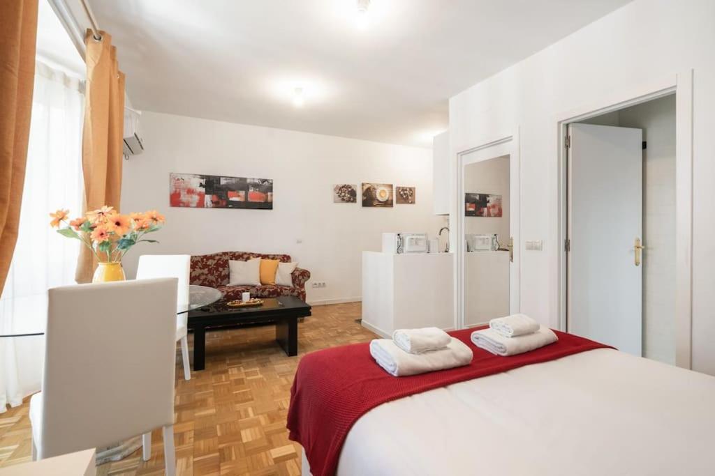 Studio Located In Puerta De Alcala - 2 Madrid Extérieur photo